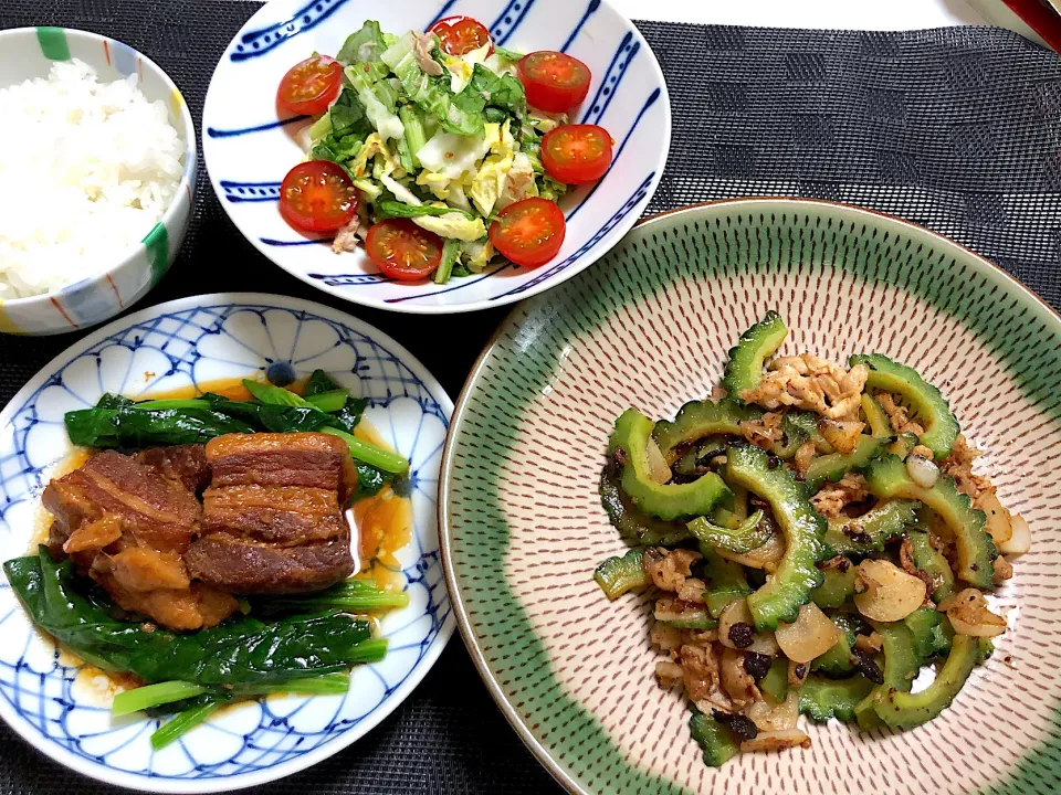 Snapdishの料理写真:豚角煮、ゴーヤの豆豉炒め、白菜と春菊サラダの夕食|ばるぞうさん