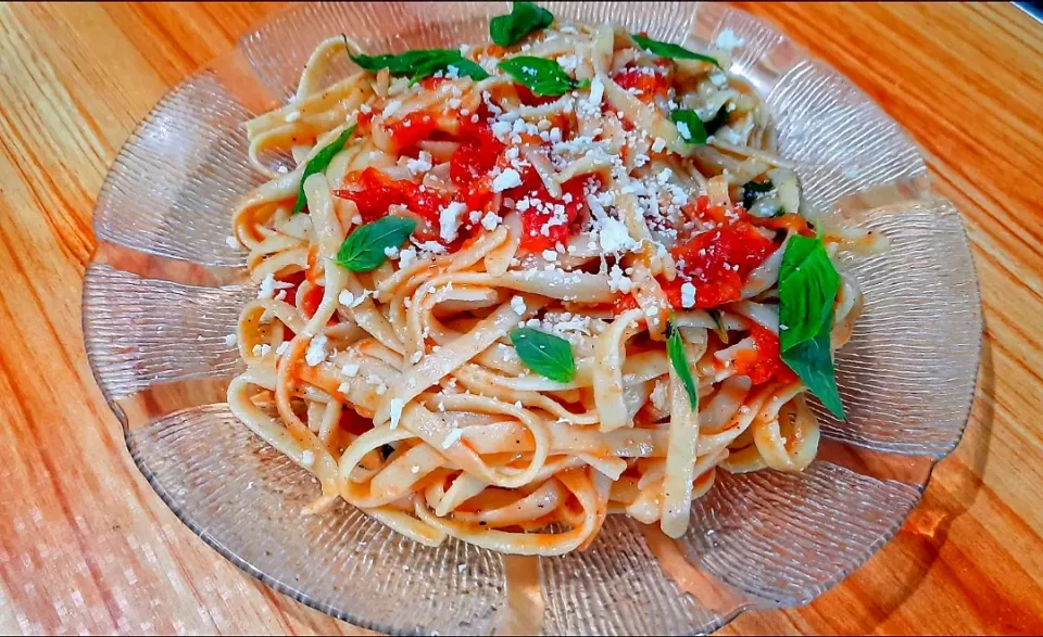 Fresh Tomato Pasta|Tin Tinさん