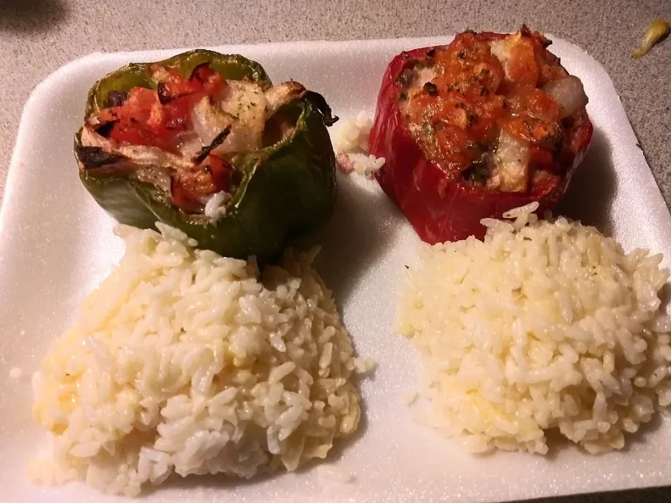 Snapdishの料理写真:stuffed bells and rice|joanna mooreさん