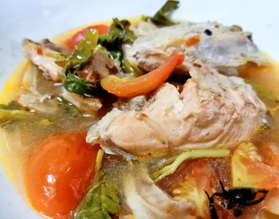 Snapdishの料理写真:Salmon Head Sinigang|The Wretched Chefさん