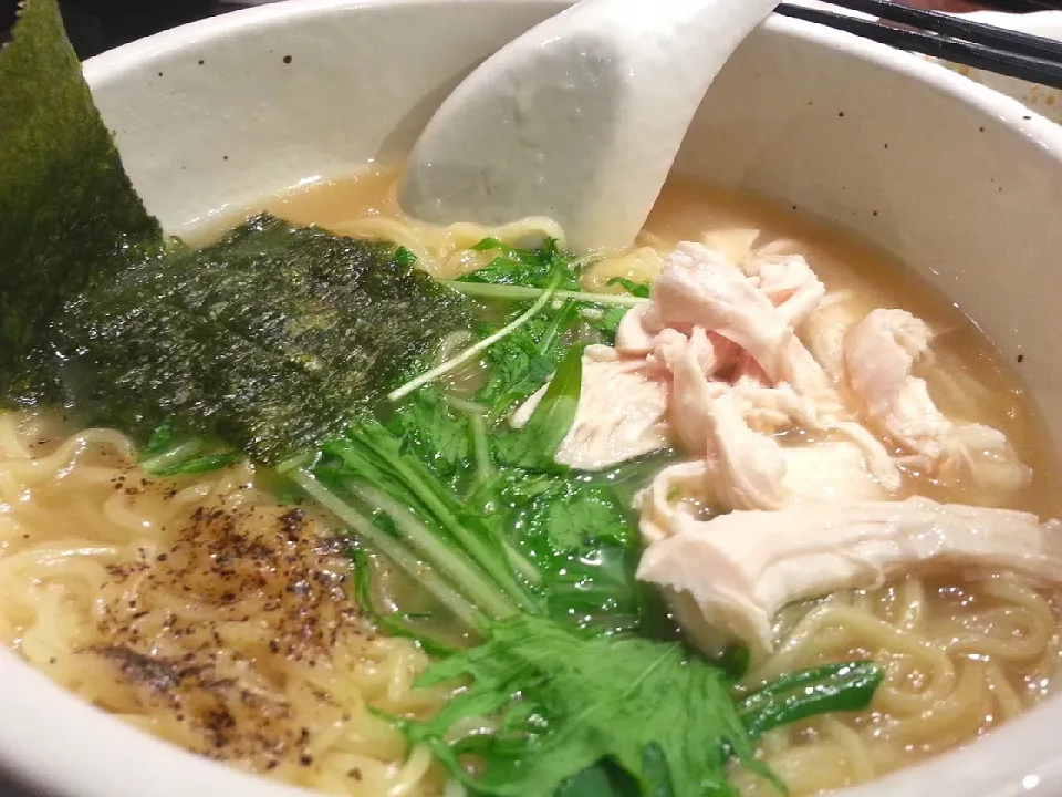 自家製の鶏がらスープラーメン！|motohiroさん