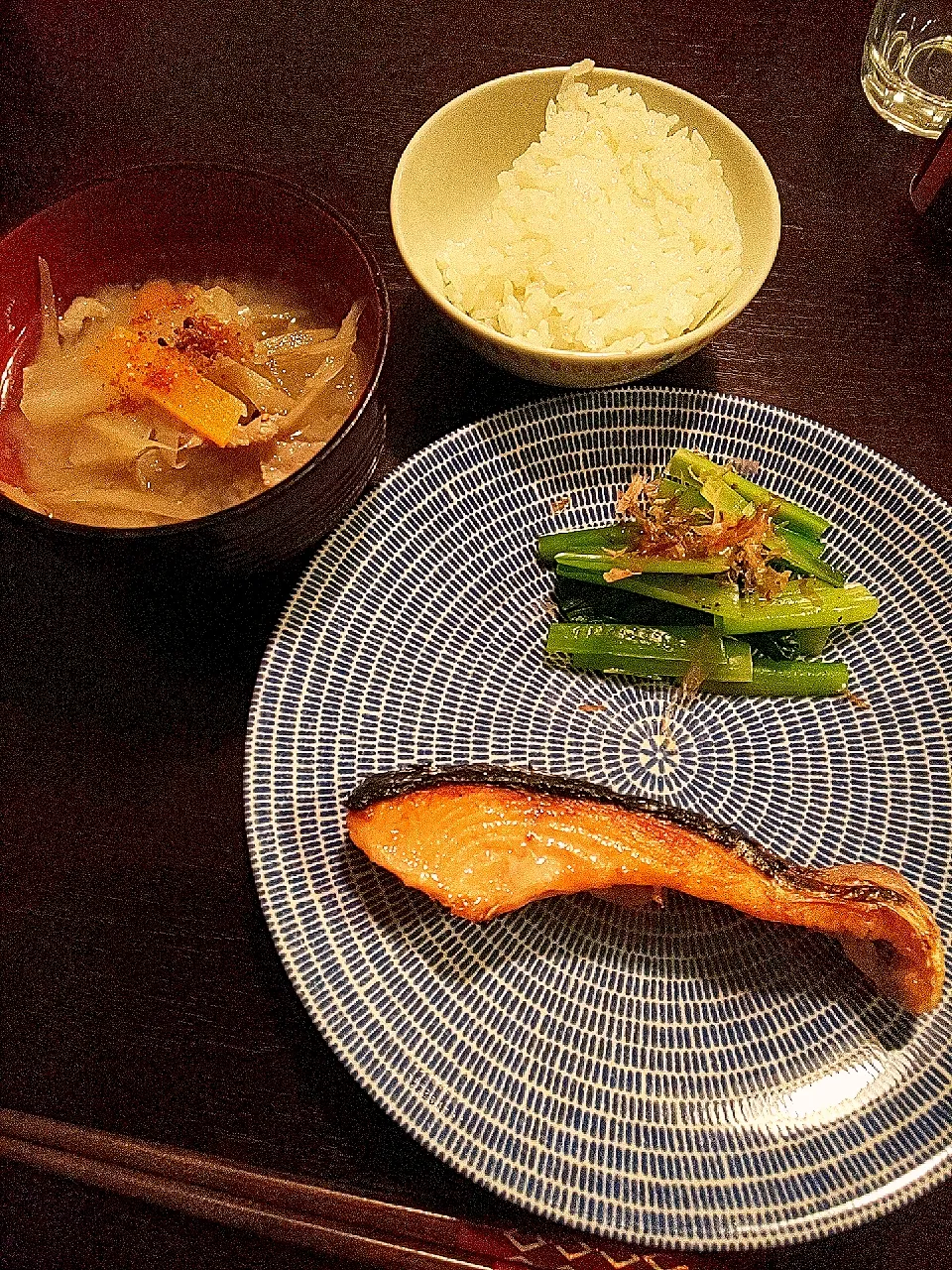 鮭の塩焼きと豚汁|seaskyさん