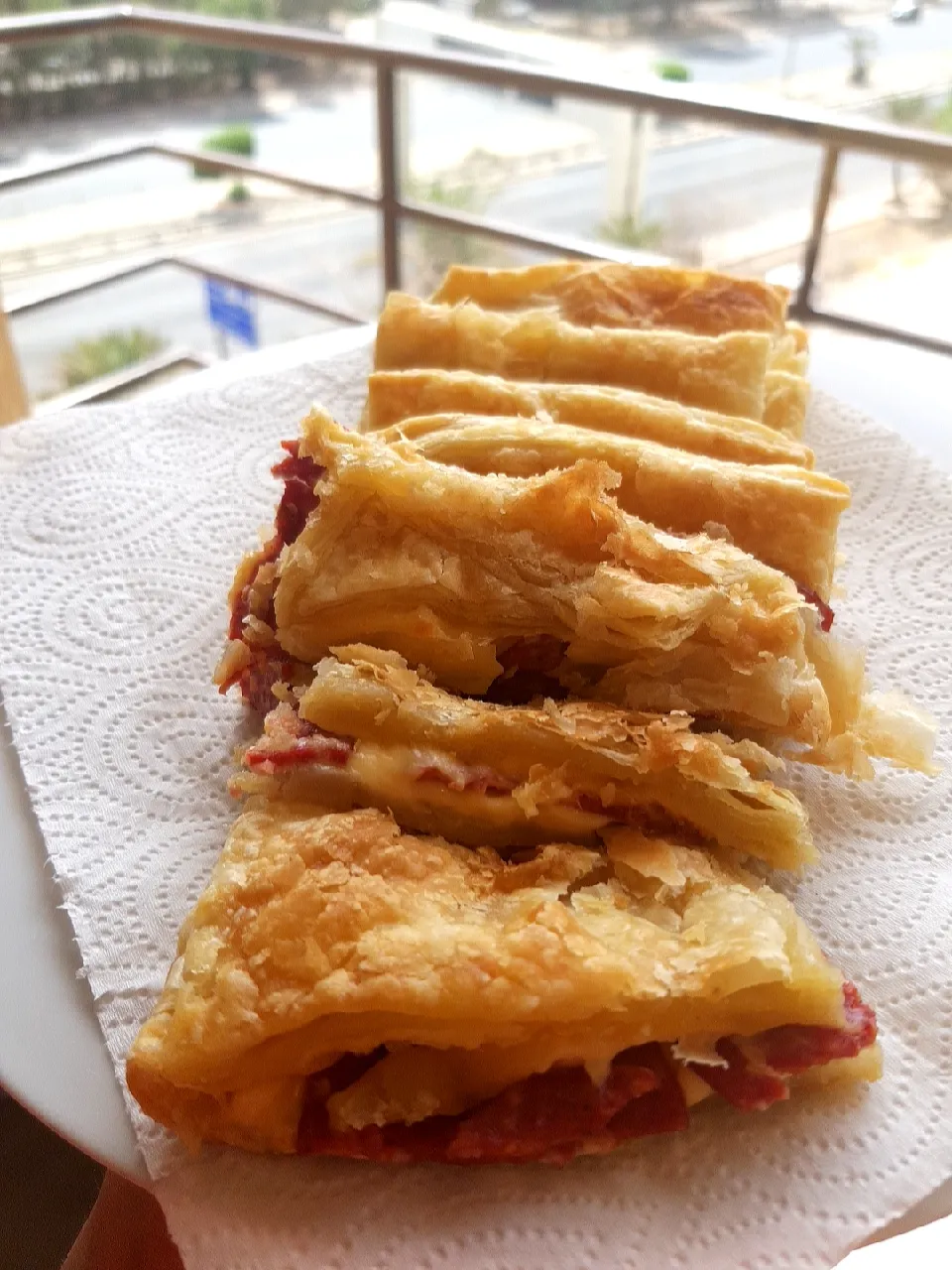 Salami and cheese stuffed filo pastry 😋|adamさん