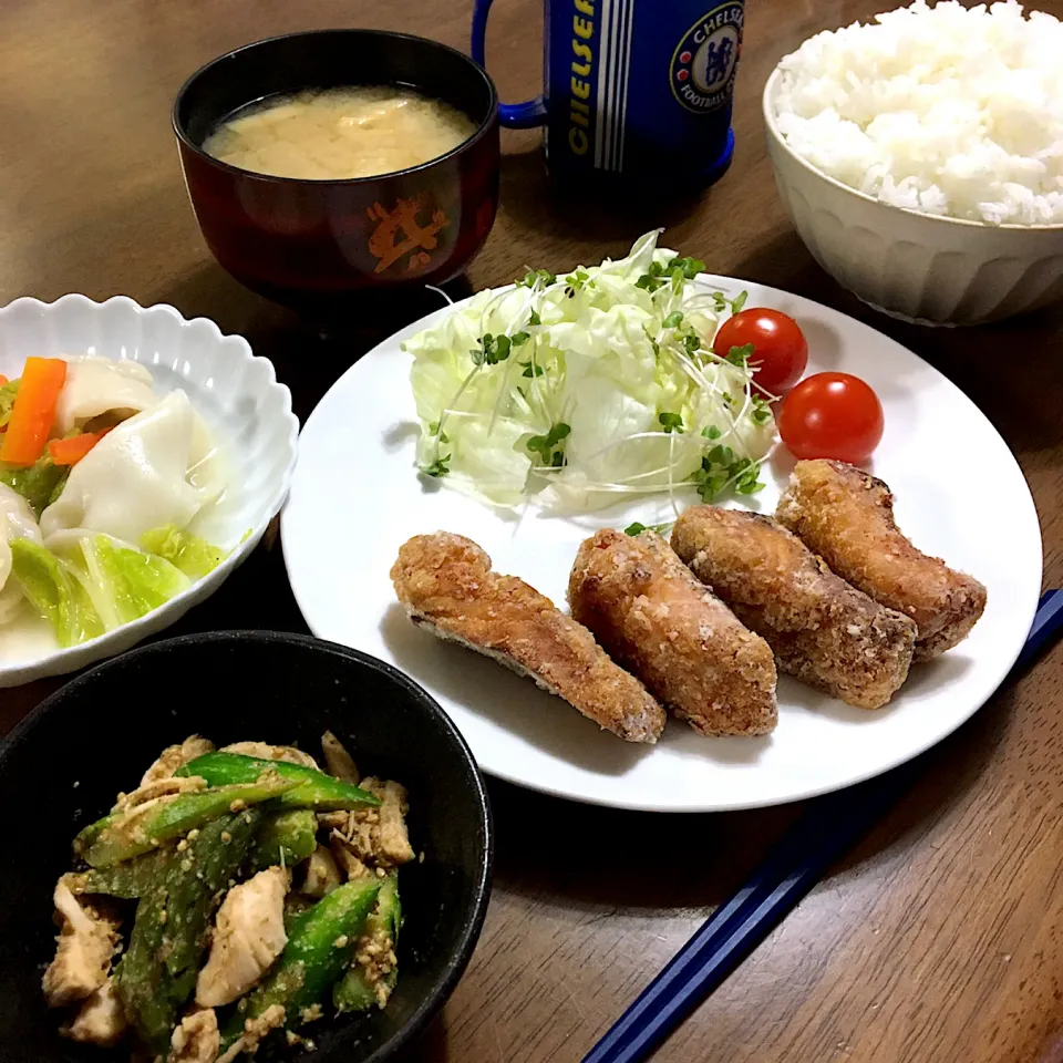 Snapdishの料理写真:鮭のザンギで息子ご飯🍚|あっつさん