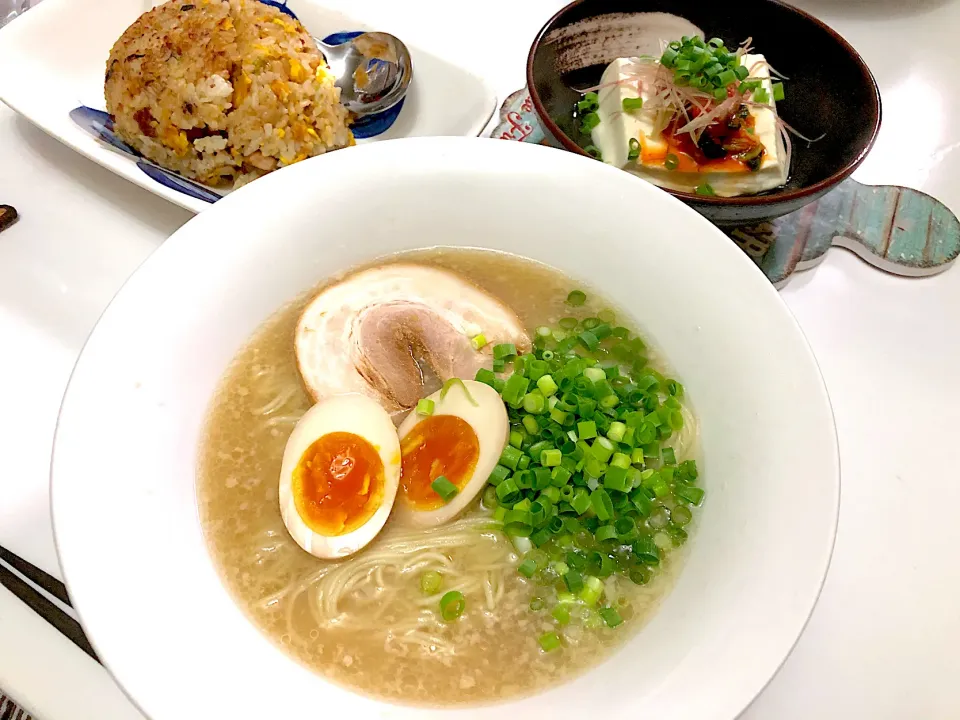 Snapdishの料理写真:だるまラーメン(チルド) チャーハン　キムチ温奴|まり＊さん