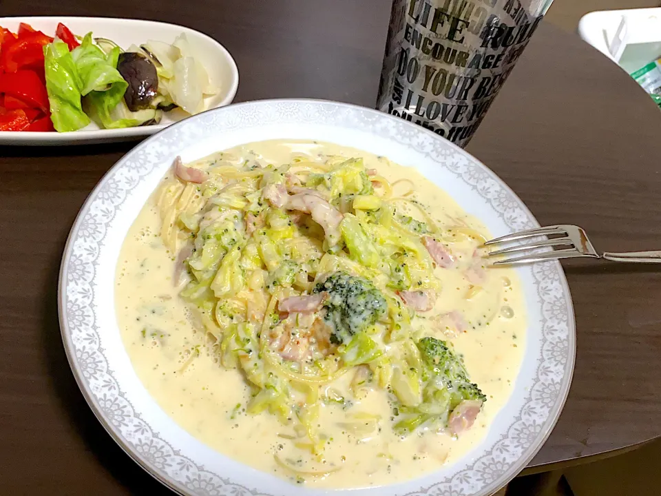 春キャベツの味噌チーズクリームパスタ|こっぺぱんさん