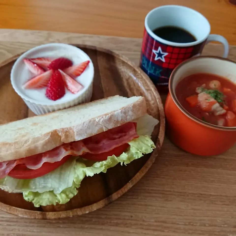 朝食|まりさん