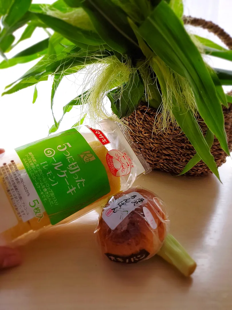 今週のパケ買い
🌽🍑🍋

ヤングコーンはmaSamiさんに
調理法を色々聞いちゃった
🔰購入💛|みるくここあさん