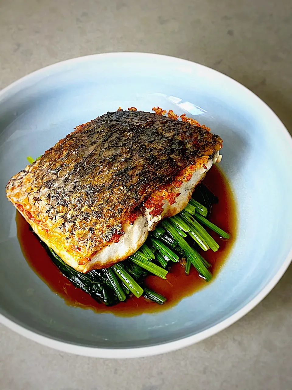 Pan seared barramundi with blanched spinach|12Dragonさん