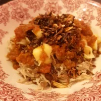 Snapdishの料理写真:kushari style lunch today👌#food #foodporn #foodie #instafood #foodphotography #foodstagram #yummy #instagood #foodblogger #delicious #love #foodlover #like #fo|adamさん