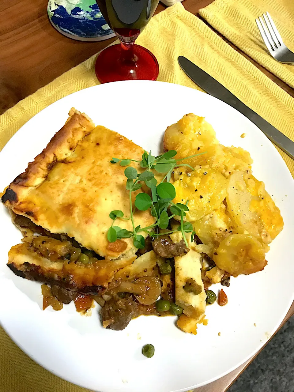 Beef pie with potato gratin|LISAさん