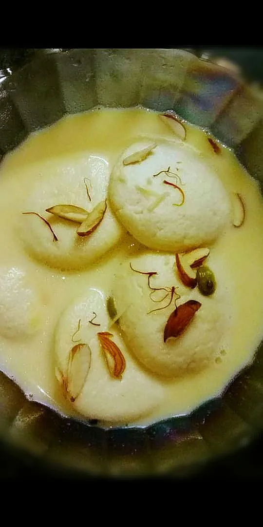 Snapdishの料理写真:rasmalai|nafeesaさん