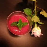 Snapdishの料理写真:Lebanese dessert with amazing touch
Sahlab with beetroot powder 🍑
#healthyeating #healthyliving #healthylifestyle|Ruba Al-Aridiさん