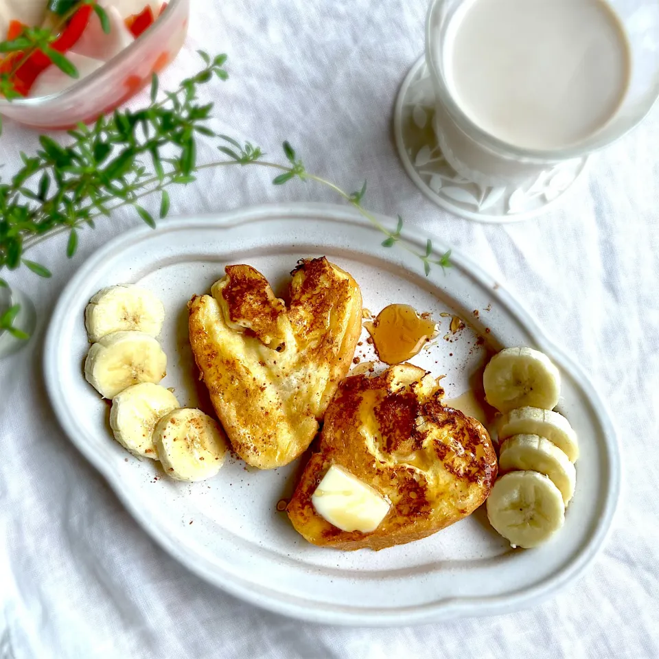 Snapdishの料理写真:ハートっぽいフレンチトースト|むぎこさん