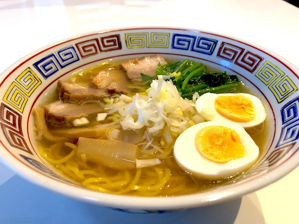 手作り焼豚で塩ラーメン🍜|NOBUちえさん