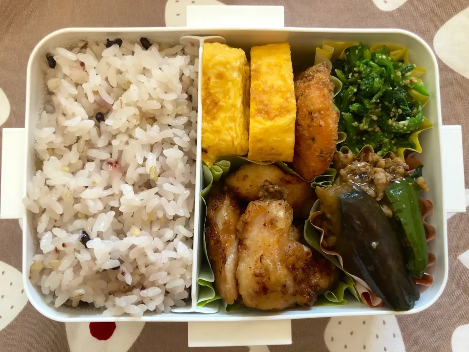 Snapdishの料理写真:唐揚げ弁当|freeさん