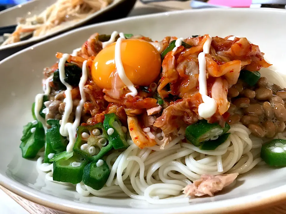 納豆ツナキムチマヨおくら素麺|shioriさん