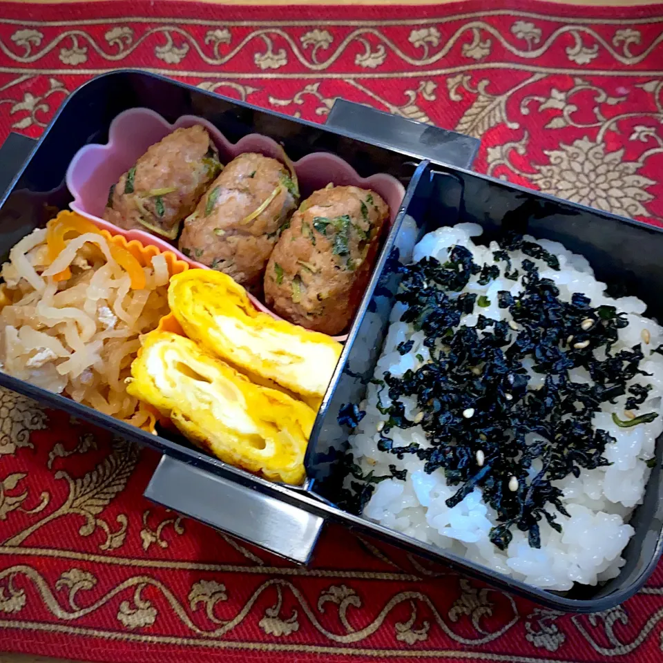 豆苗ハンバーグと、切り干し大根と、玉子焼きと、紫蘇入りワカメご飯弁当|もえさん