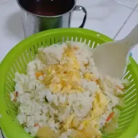 Snapdishの料理写真:Nasi Goreng Putih|Ummu Khansa Wa Ziyadさん