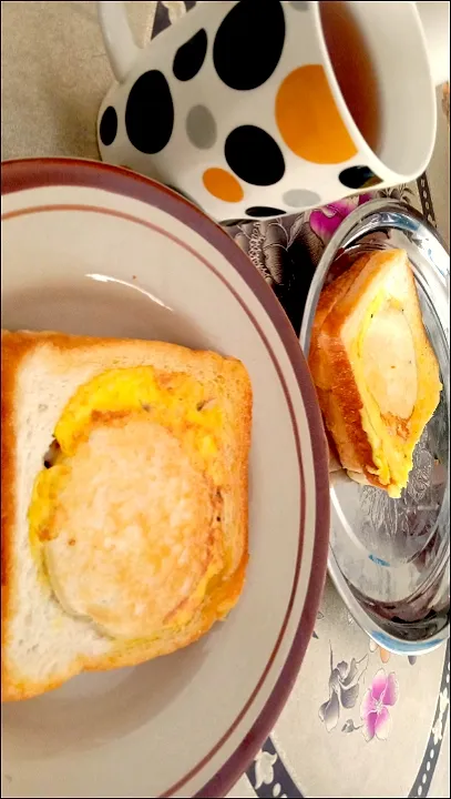 Egg Bread Toast wit Tea witout Milk😋
Done by My Daughter|Kahlaivani DO Termalingamさん