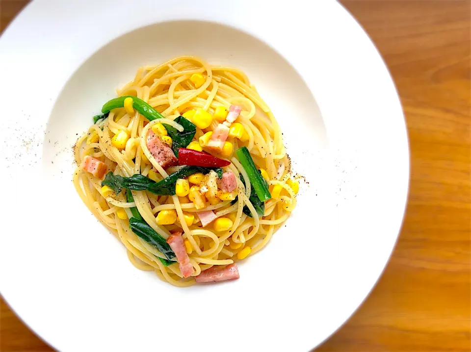 ベーコンとほうれん草のバター醤油パスタ|あすこのさん