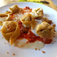 Snapdishの料理写真:Tortelloni (impasto arance e rosmarino) ripieno di alici e crema di pomodorino secco. www.incucinaconvinz.com|vinzさん