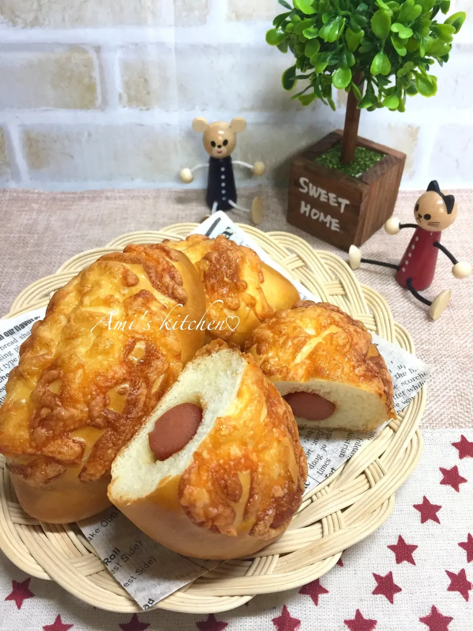 チーズパンと思いきや✨ウインナーチーズパン😆💖|あみさん