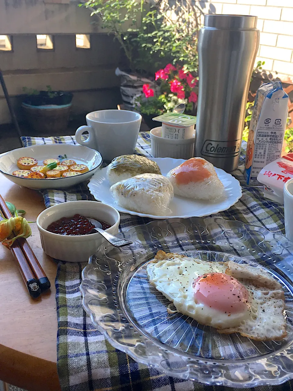 Snapdishの料理写真:自家製イクラ醤油漬け自家菜園ズッキーニ|コーラルさん