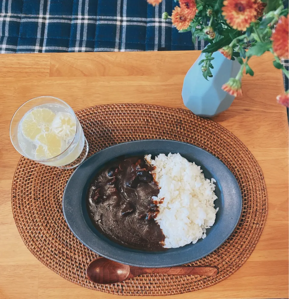 Snapdishの料理写真:欧風カレー|もこもこさん