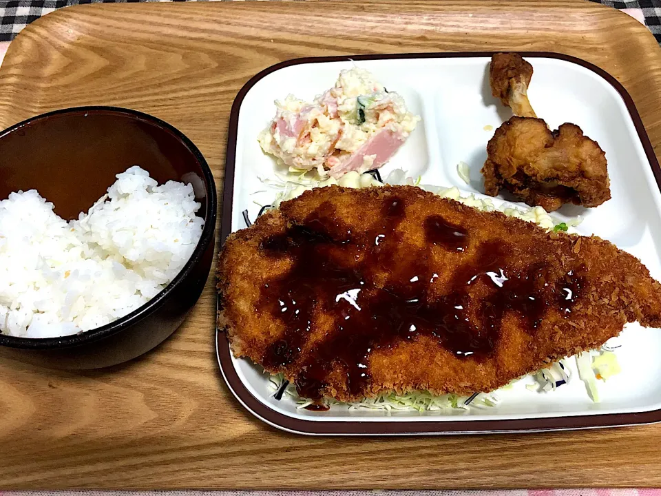 ☆ジャンボチキンカツ ☆チューリップ唐揚げ ☆ポテトサラダ|まぁたんさん