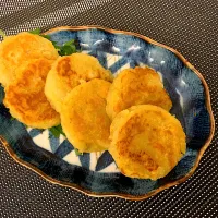 Snapdishの料理写真:Pan fried sweet potato cakes|スザンヌさん