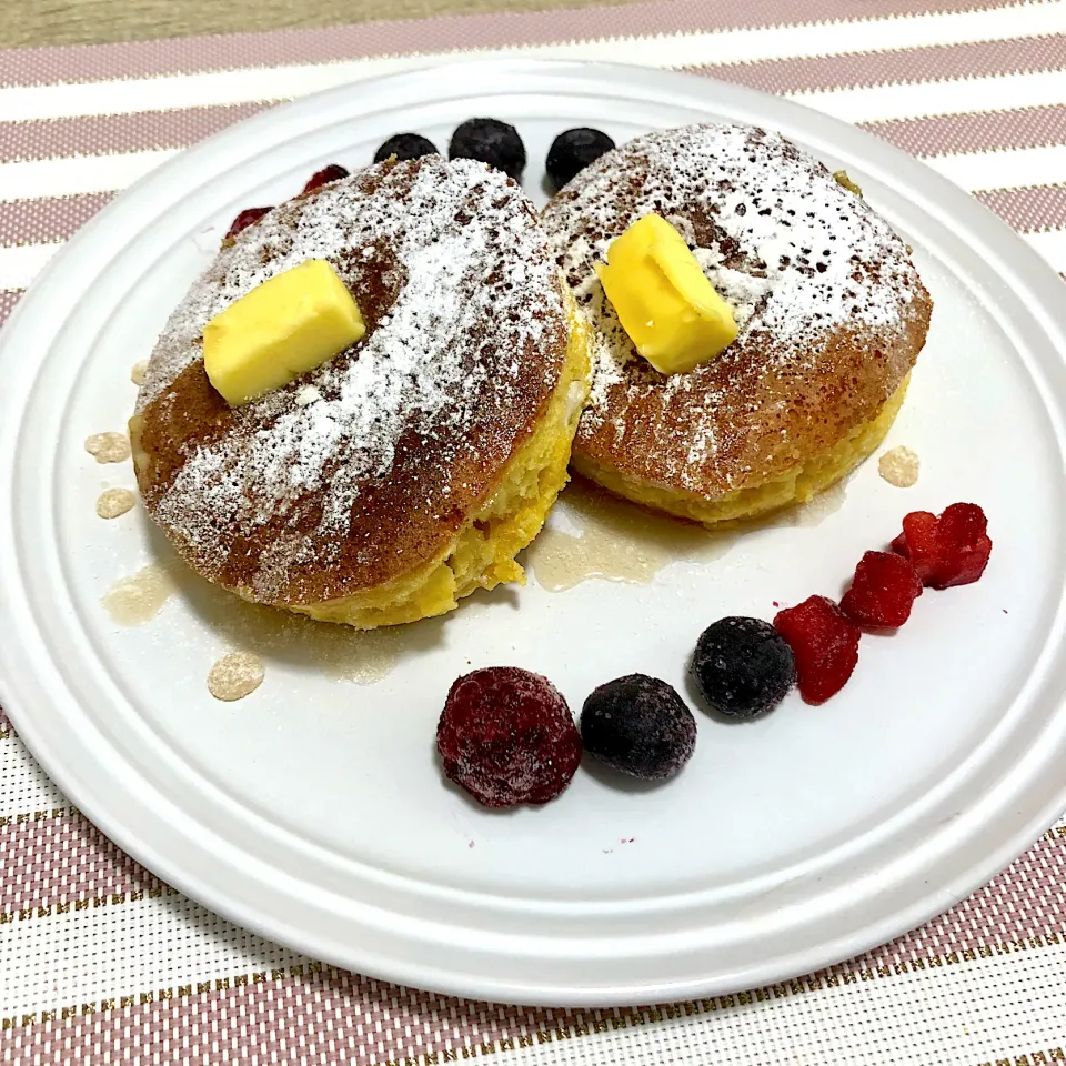 ふわふわスフレパンケーキの朝ごはん|ゆかｕさん