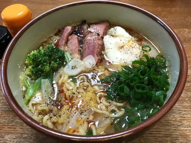 Snapdishの料理写真:マルちゃん正麺🍜、味噌味❗️ ԅ(*´﹃｀*ԅ)✨|サソリさん