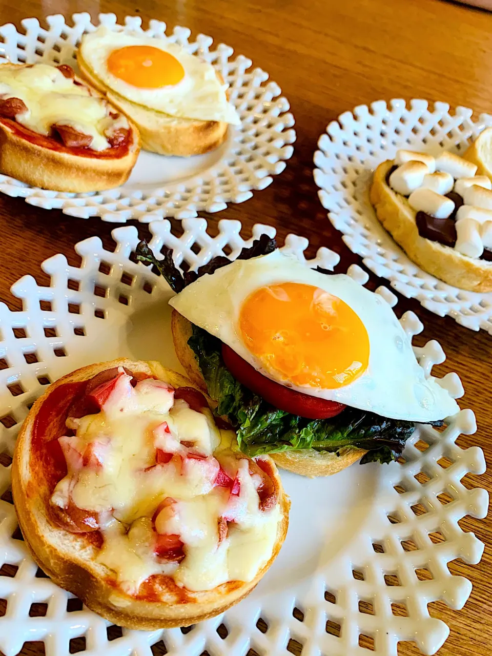 トヨ型パン✨それぞれ好きなものをのっけて食べましょう😋生食やトーストなどなど|いちごさん