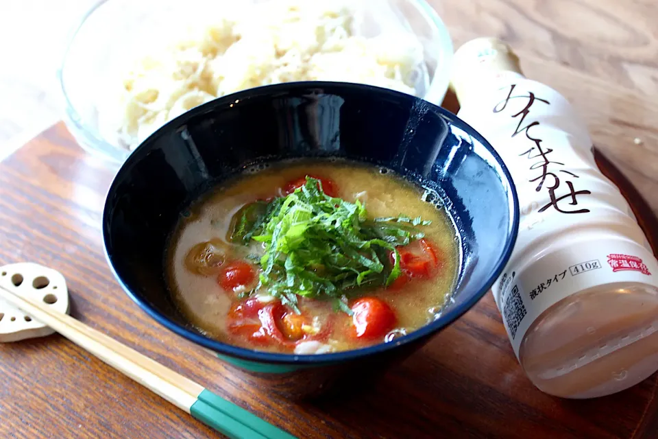 豚肉とトマトのつけ汁そうめん|よっすぃさん