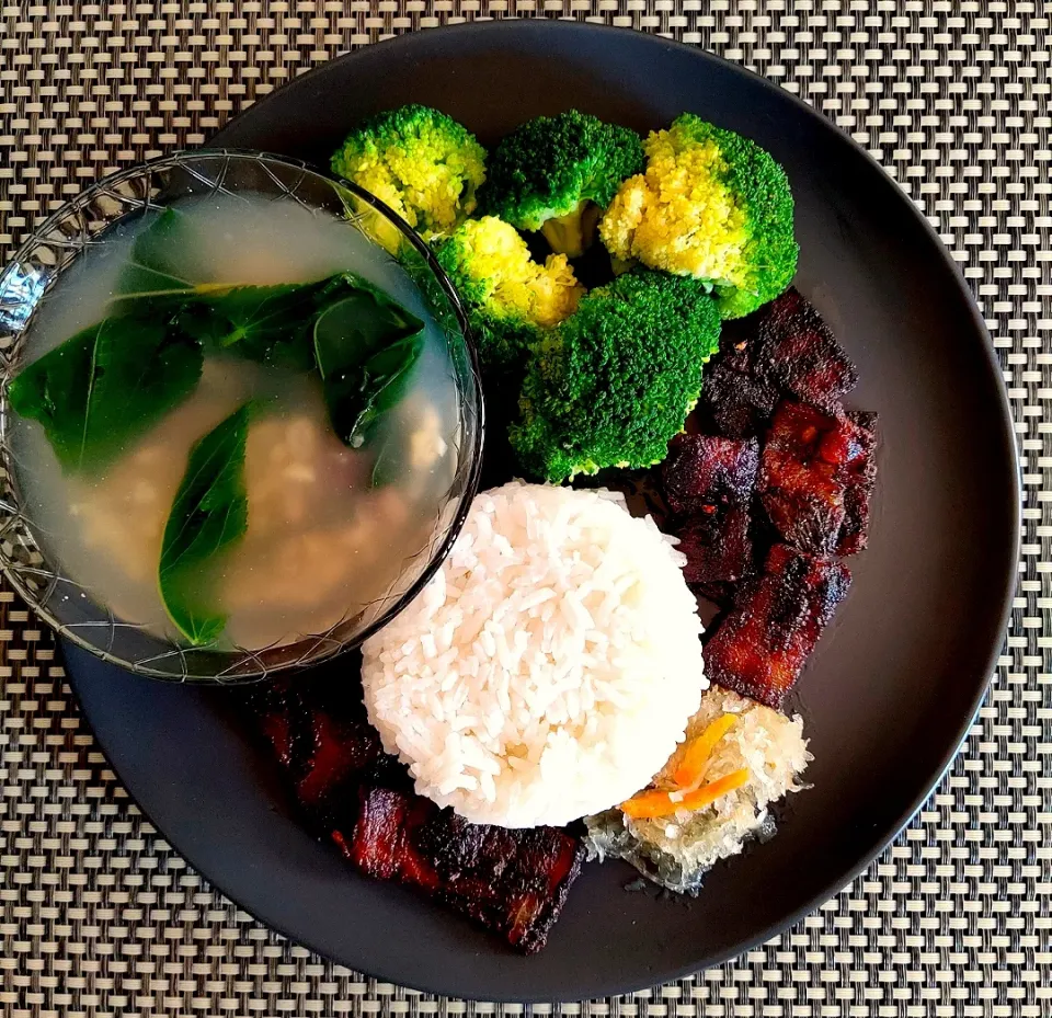 corn soup, grilled pork liempo, pickled papaya, & steamed broccoli|shehphさん