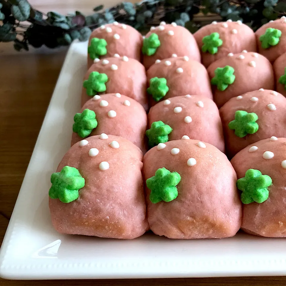 いちごちぎりパン|えり@手作りパンさん