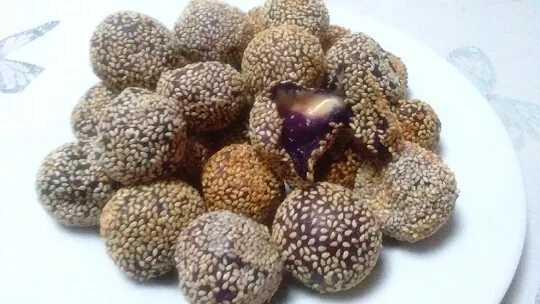 Ube Cheese buchi|Mike Enriquez Battadさん