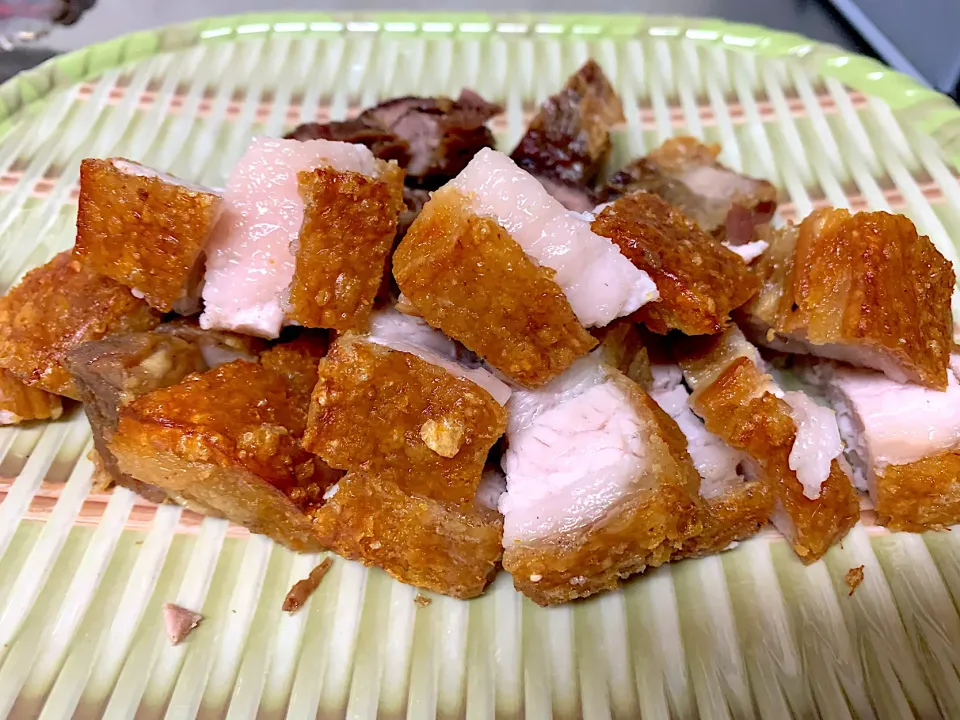 Lechon kawali|Leslie Shikeさん