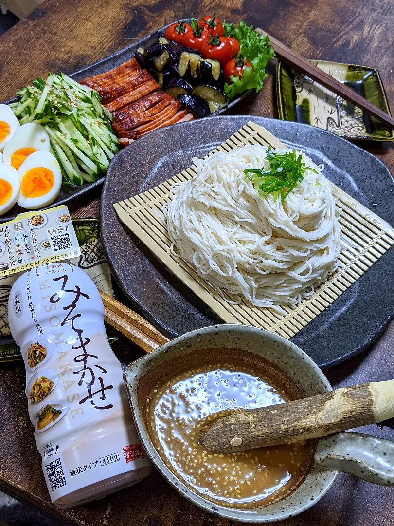 お好み具材の味噌ダレ素麺|くぅちゃんさん