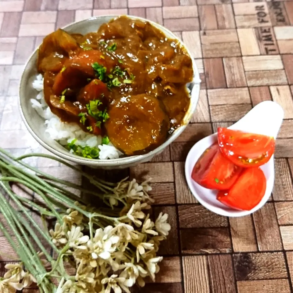 ごろごろ夏野菜カレー 😋|fumiさん