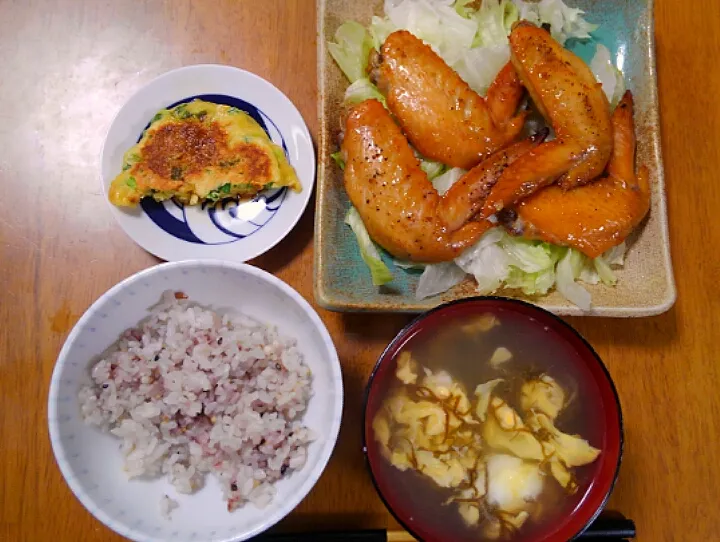 ５月３０日　手羽先のペッパー醤油オーブン焼き　ねぎ焼き　もずくと卵のスープ|いもこ。さん