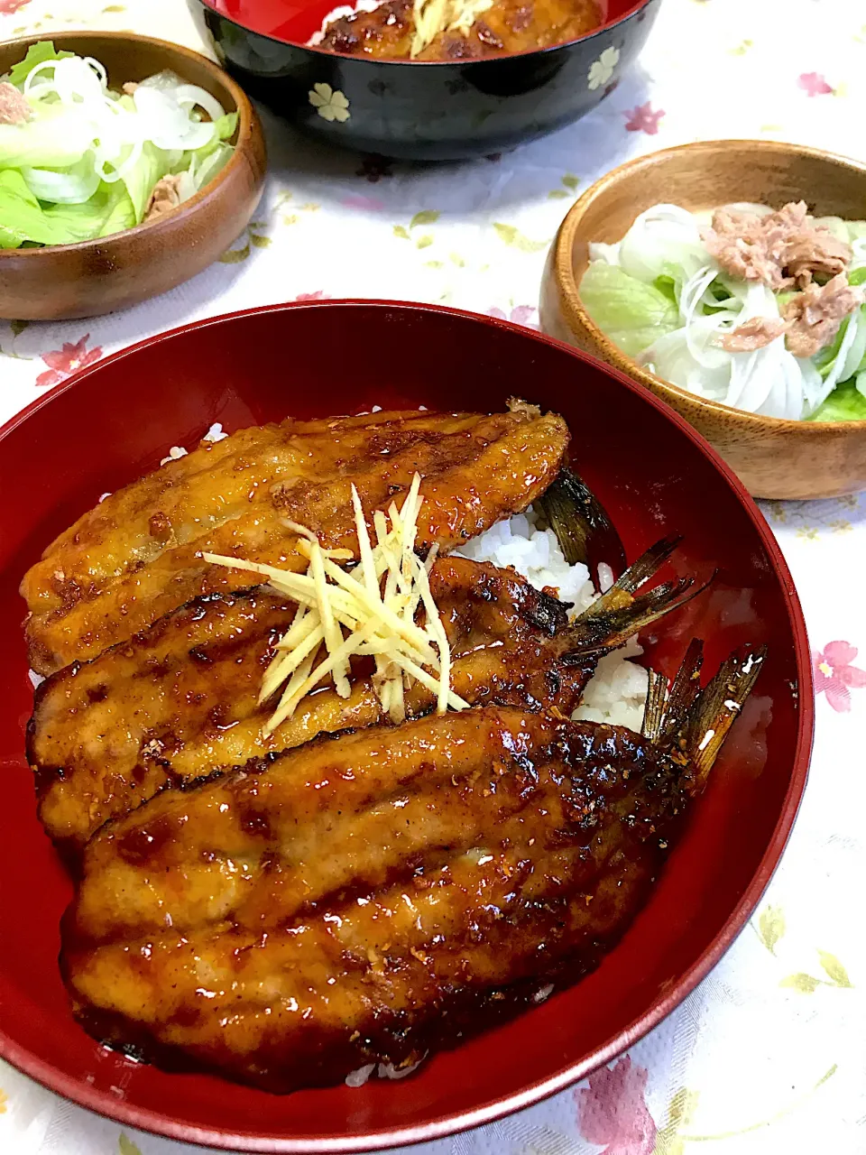 Snapdishの料理写真:簡単!!  美味!!  イワシの蒲焼き丼|つるひめさん