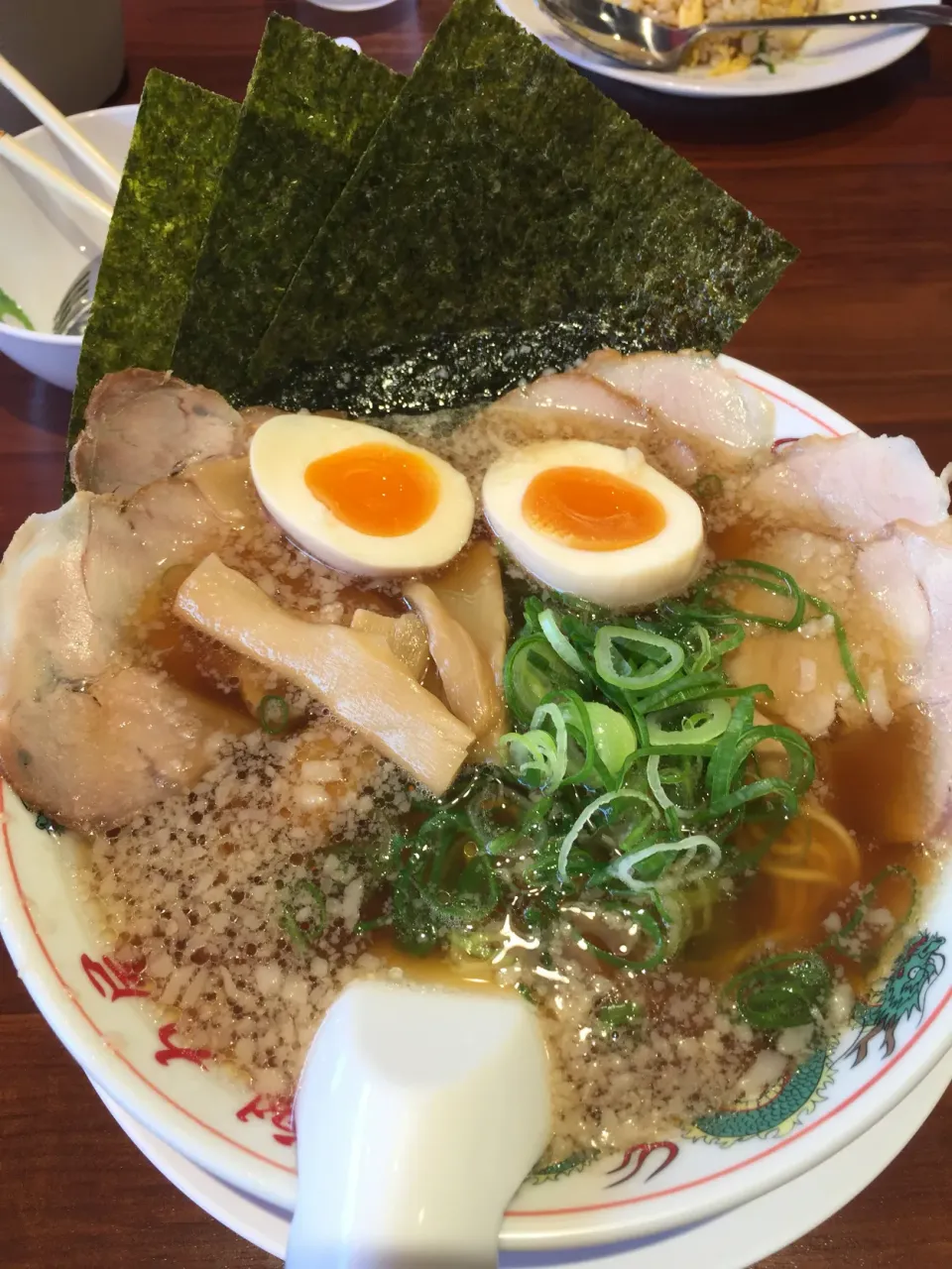 全部載せ背脂醤油ラーメン|さとう かおりさん