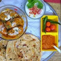 laccha prantha..malai kofta..sweet yogurt..vinegar onions..thikhi chutny|minaxiさん