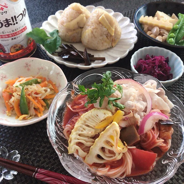 chiaki3さんの料理 焼き筍・茄子・ざく切りトマトで素麺のカッペリーニ風🍅🍆　トマトジュースとこれうまつゆとクレソルで✨|ばろんさん