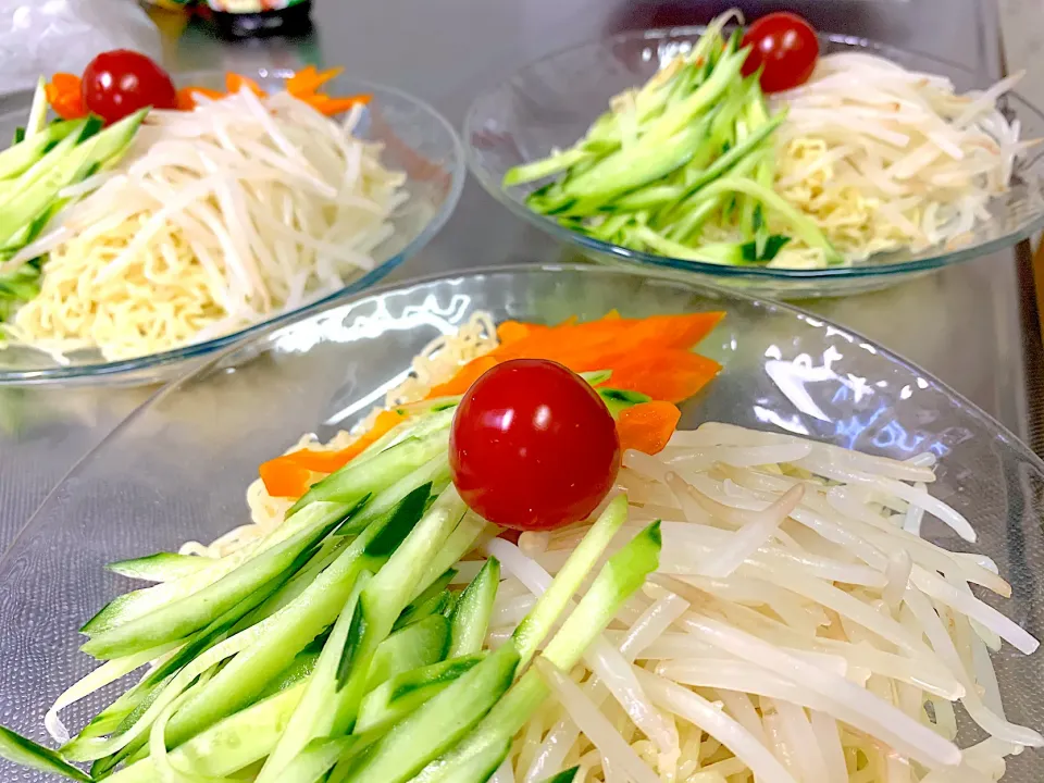 今年初の冷やしラーメン|きらさん