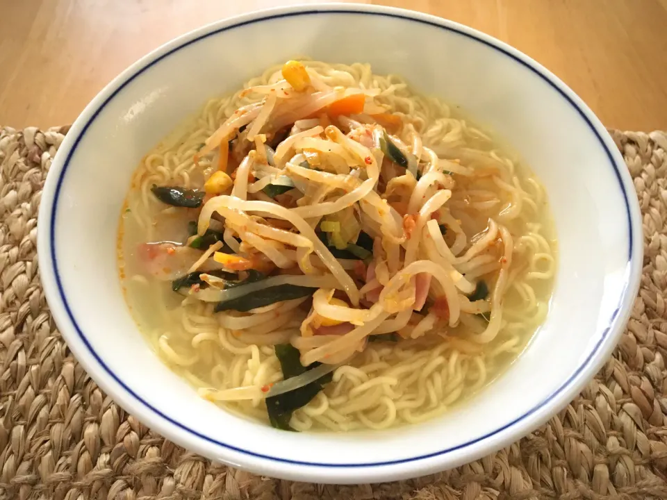 Snapdishの料理写真:タンタンめぇん風塩ラーメン|gomanmaさん