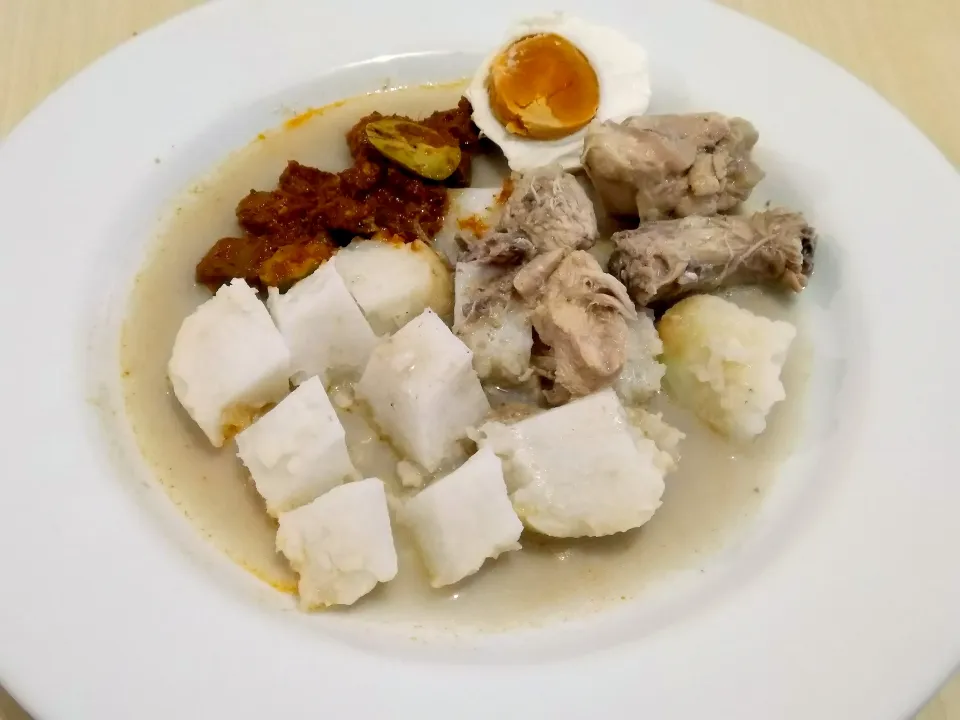 ketupat sayur opor ayam|chef bungさん