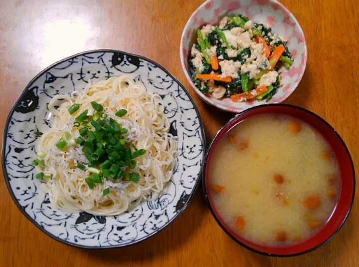 ５月３１日　ねぎとしらすの油そうめん　ほうれん草の白和え　なめことわかめのお味噌汁|いもこ。さん